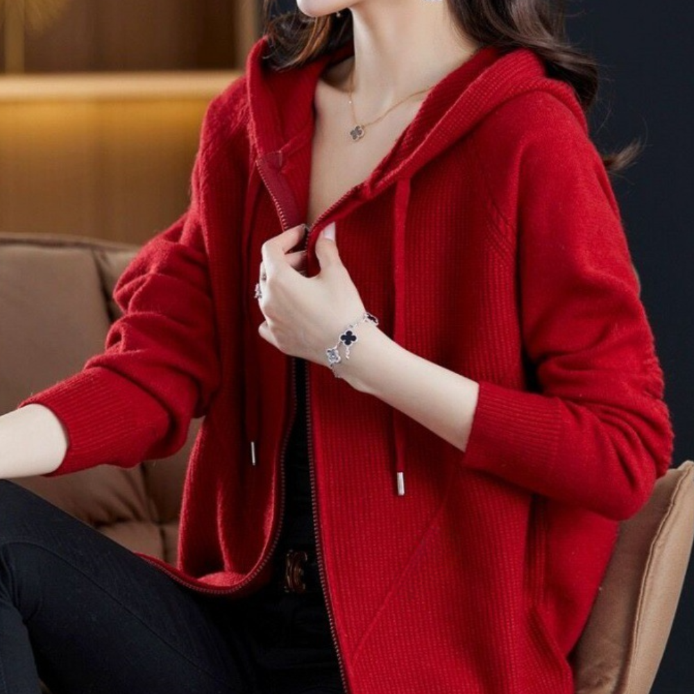 Streetwave Zip Cardigan In Soft Knit For Women Cozy Warmth Modern Everyday Essential