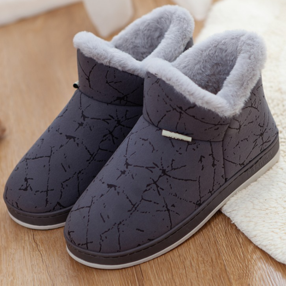Streetwave Women Glossy Winter Boots With Cozy Warmth And Elegant Shine For Frosty Days