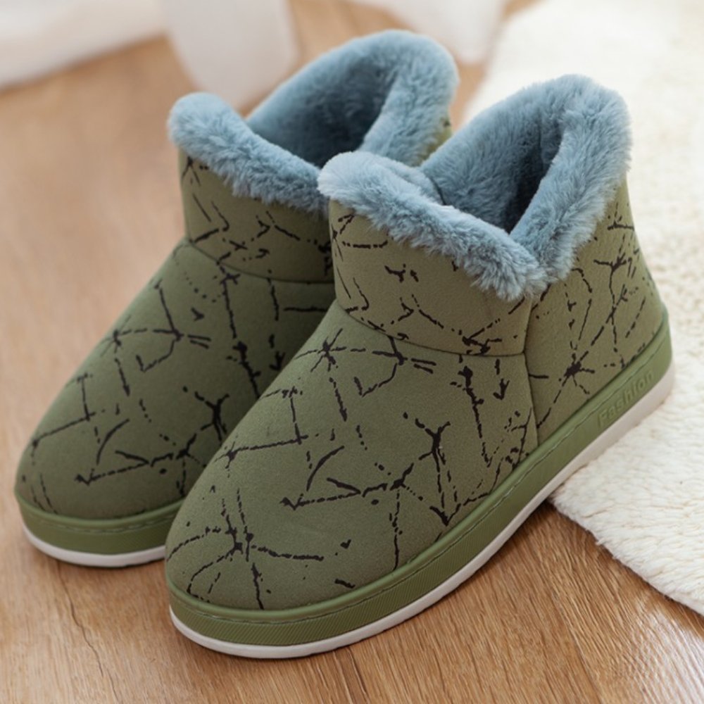 Streetwave Women Glossy Winter Boots With Cozy Warmth And Elegant Shine For Frosty Days