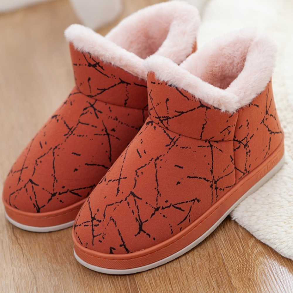 Streetwave Women Glossy Winter Boots With Cozy Warmth And Elegant Shine For Frosty Days
