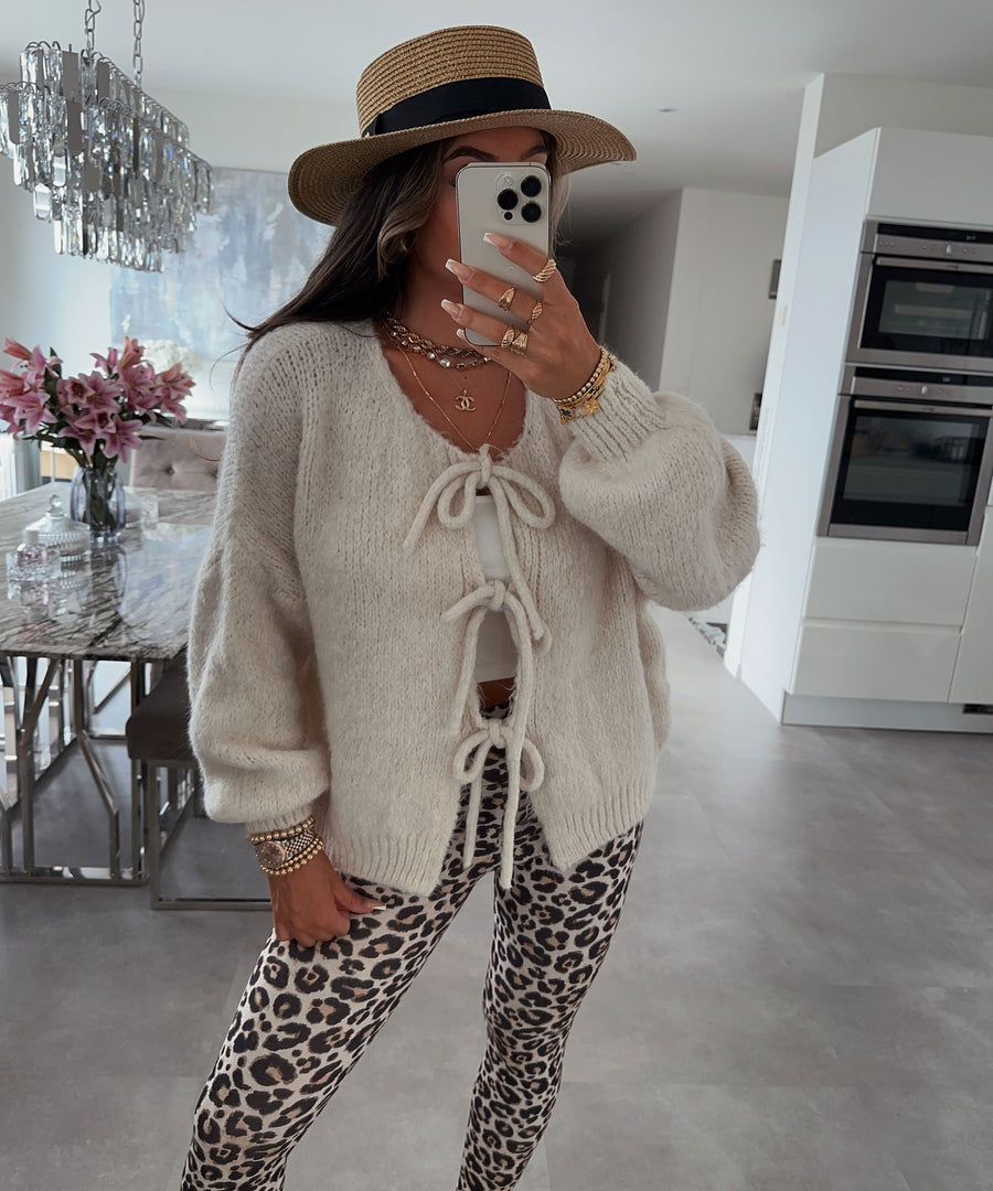 Street-Wave Women’s Knit Cardigan For Everyday Comfort And Casual Style For Work And Weekend