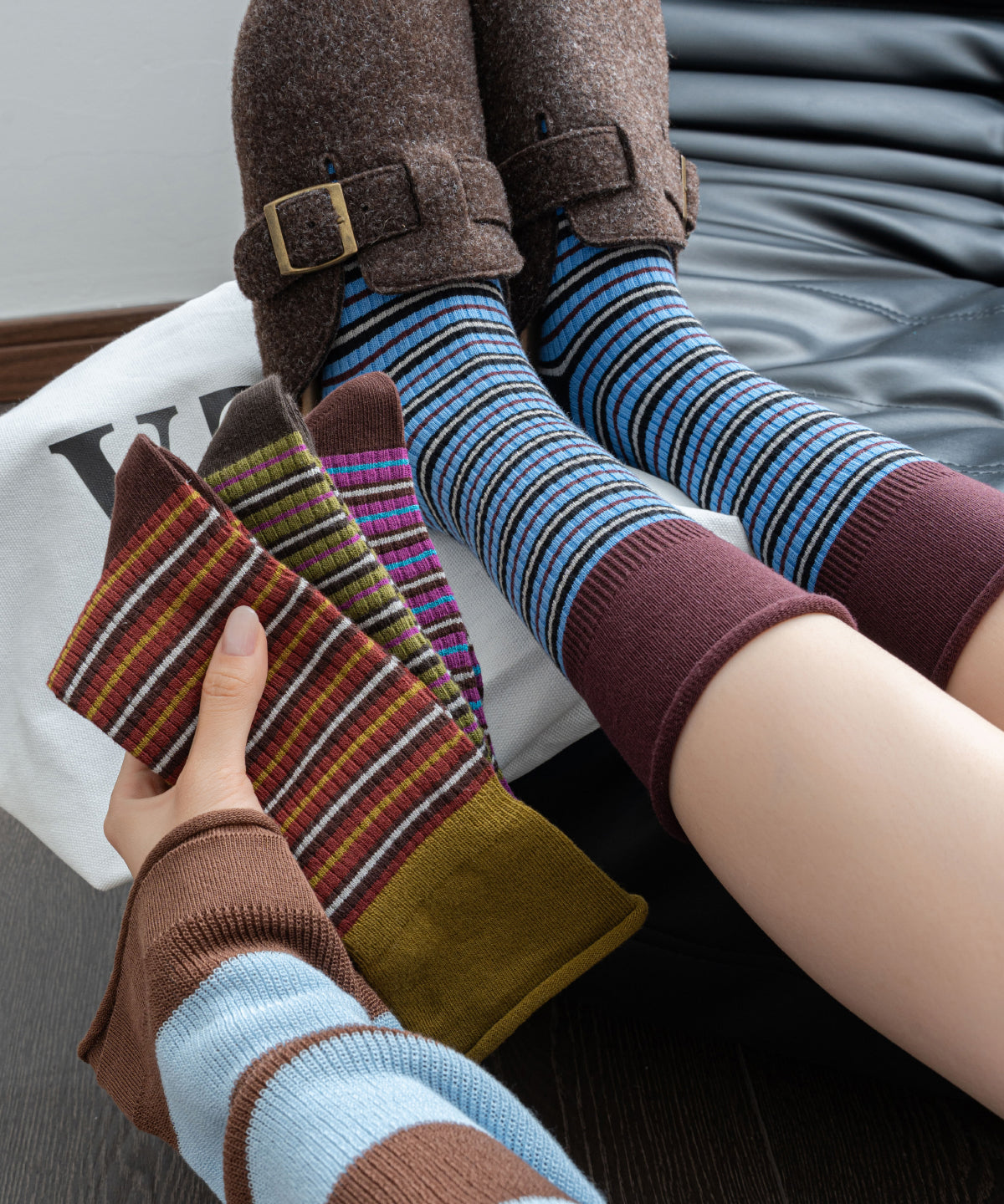 Chaussettes mi-mollet chics en coton à rayures colorblock - Street-Wave