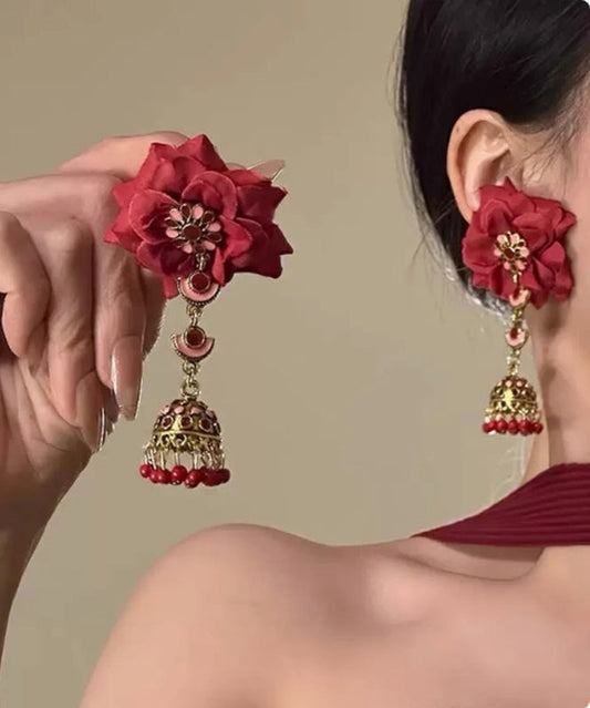 Boucles d'oreilles pendantes chics en argent sterling avec pampilles roses surdorées - Street-Wave