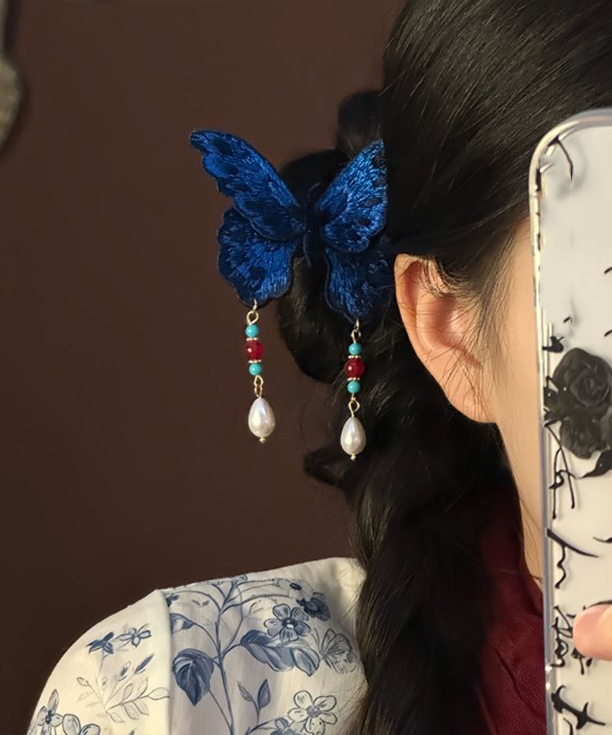 Épingle à cheveux à pompon en perles et broderie papillon bleu de style chinois - Street-Wave