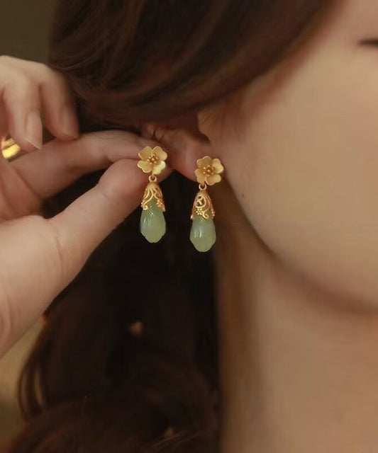 Boucles d'oreilles pendantes en alliage d'or et de cuivre, style chinois, avec motif floral et goutte d'eau en jade. - Street-Wave