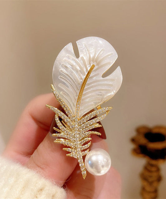 Jolie broche en cuivre blanc et zircon avec nacre - Street-Wave