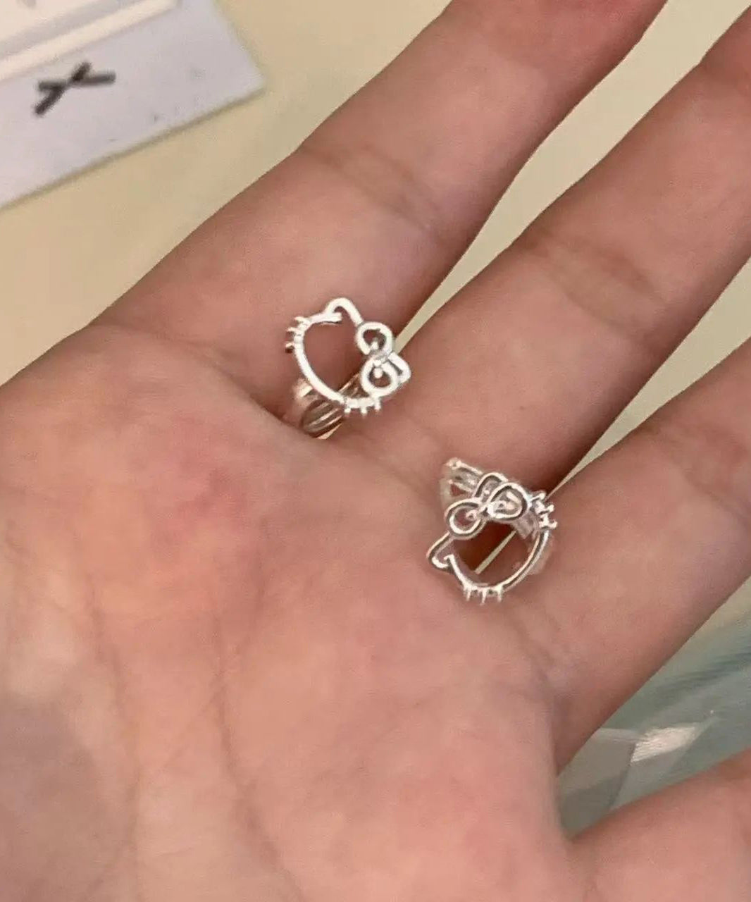 Boucles d'oreilles à tige en cuivre et zirconium KT pour chat - Street-Wave