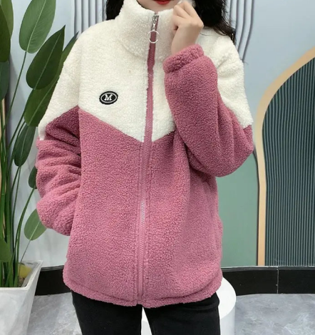Street Wave Fleece Jacket for Women Cozy Warmth and Comfort for Active Lifestyles