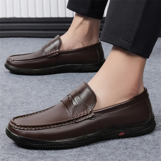 Street Wave Mens Real Leather Moccasin Loafers With Non Slip Sole For Everyday Comfort