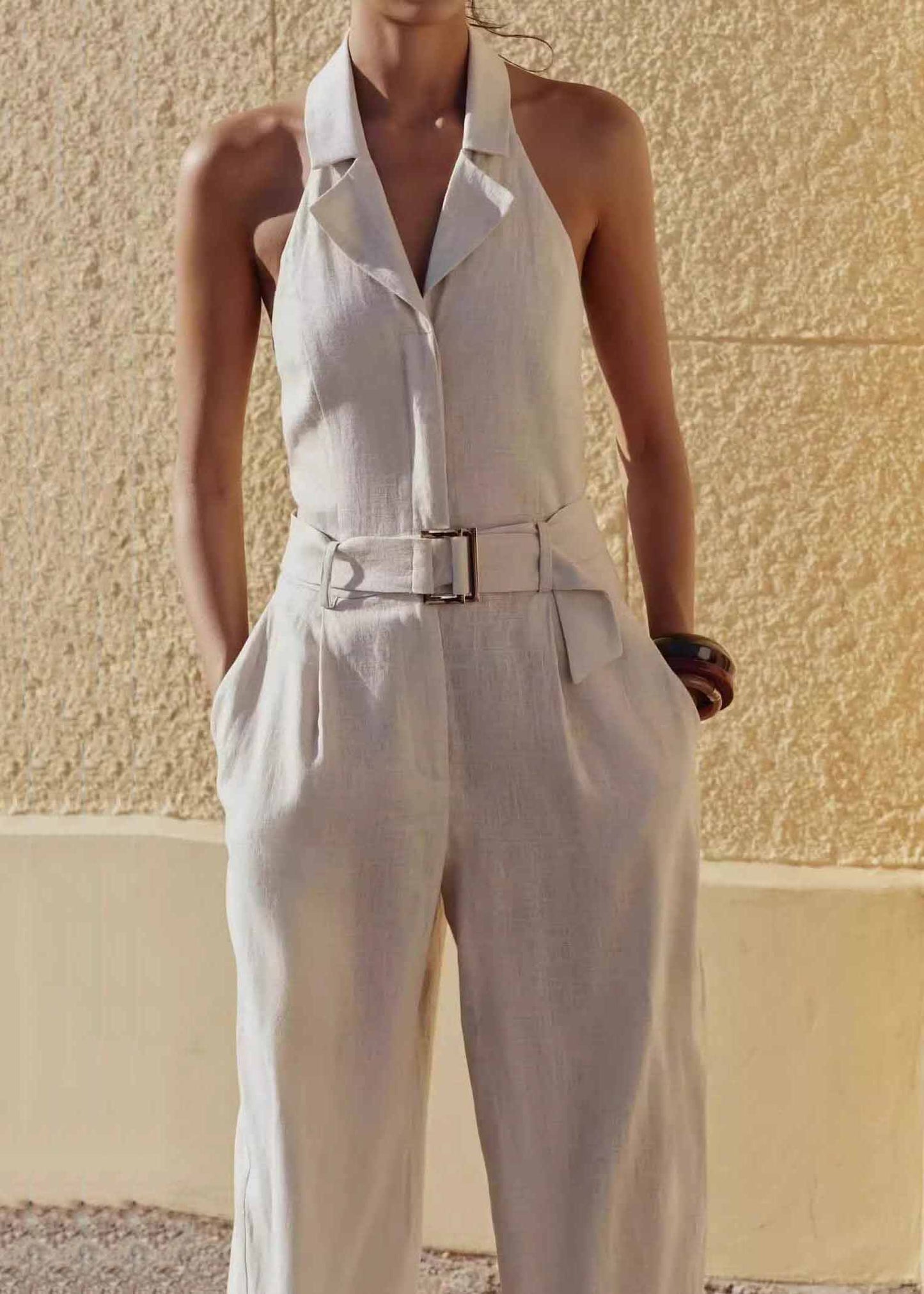 Combinaison élégante en coton beige avec poches licou sans manches - Street-Wave