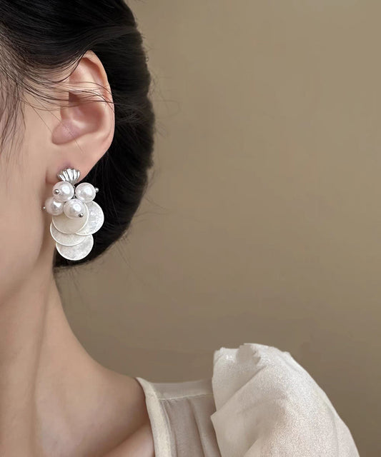 Boucles d'oreilles élégantes à pampilles en alliage d'argent sterling blanc, nacre et perles, avec pompon. - Street-Wave