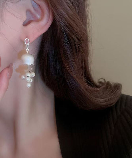Boucles d'oreilles pendantes élégantes en argent sterling et perles de muguet blanches - Street-Wave