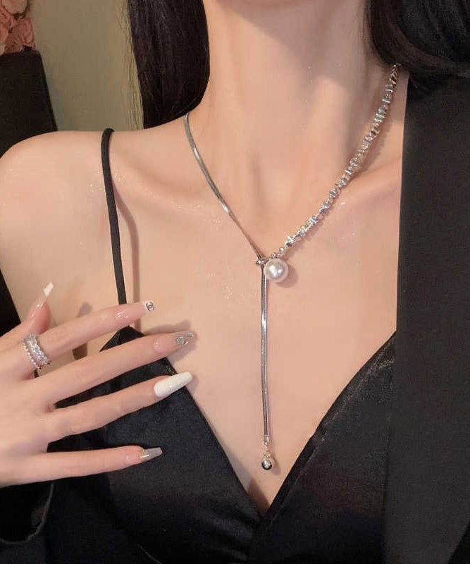 Collier princesse en argent sterling et soie fine, patchwork de perles et argent cassé - Street-Wave