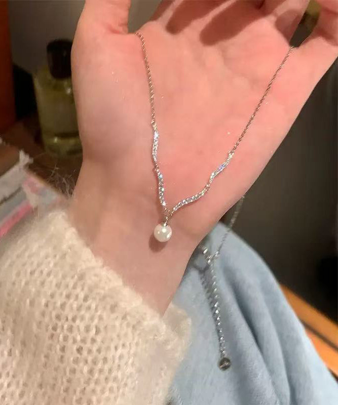 Collier avec pendentif en argent sterling et perles de zircone en soie fine - Street-Wave