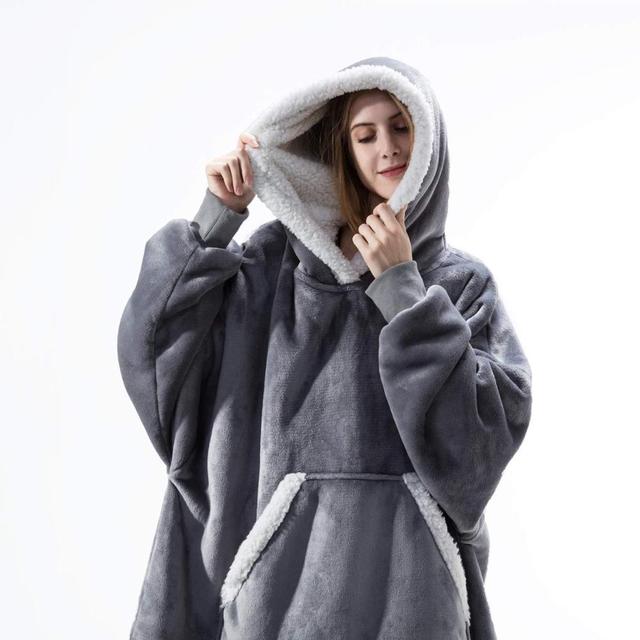 Street Wave Hoodie Blanket Plush Cozy Wearable Throw for Home Comfort Lovers Premium Warmth