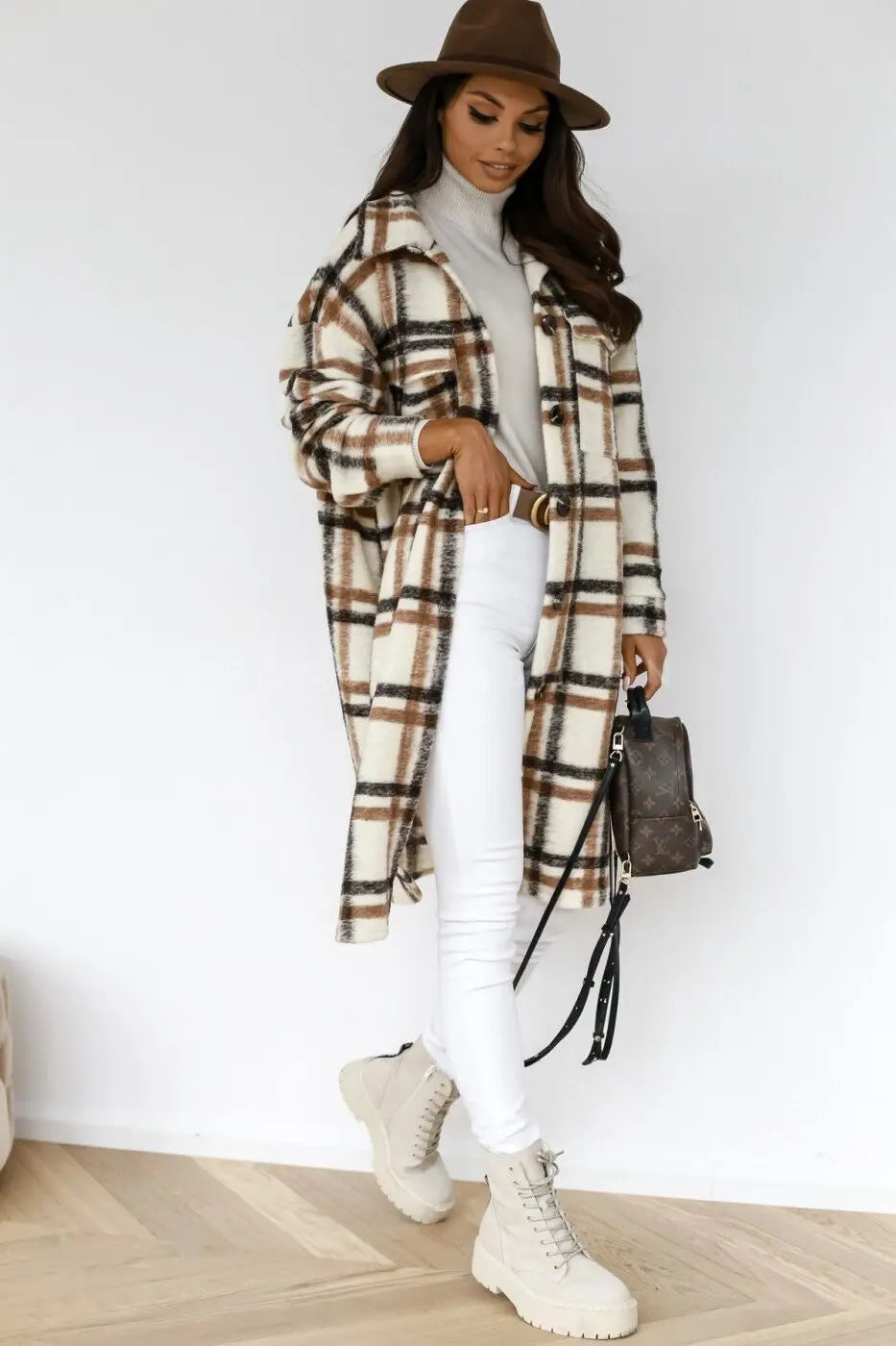 Street Wave Long Plaid Fleece Coat For Women Cozy Warm And Stylish Winter Outerwear
