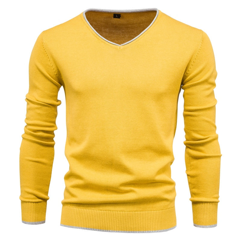 Street-wave Hoodie For Sporty Looks With Subtle Contrast Stitching And Modern V Neck