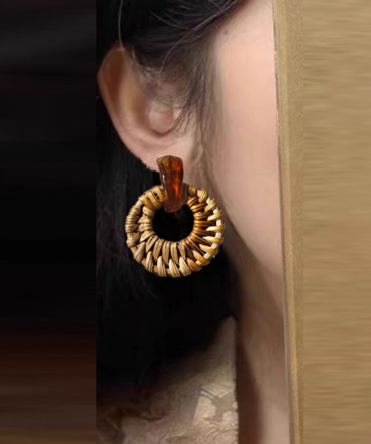 Boucles d'oreilles créoles tissées à la main en alliage jaune et bambou - Street-Wave