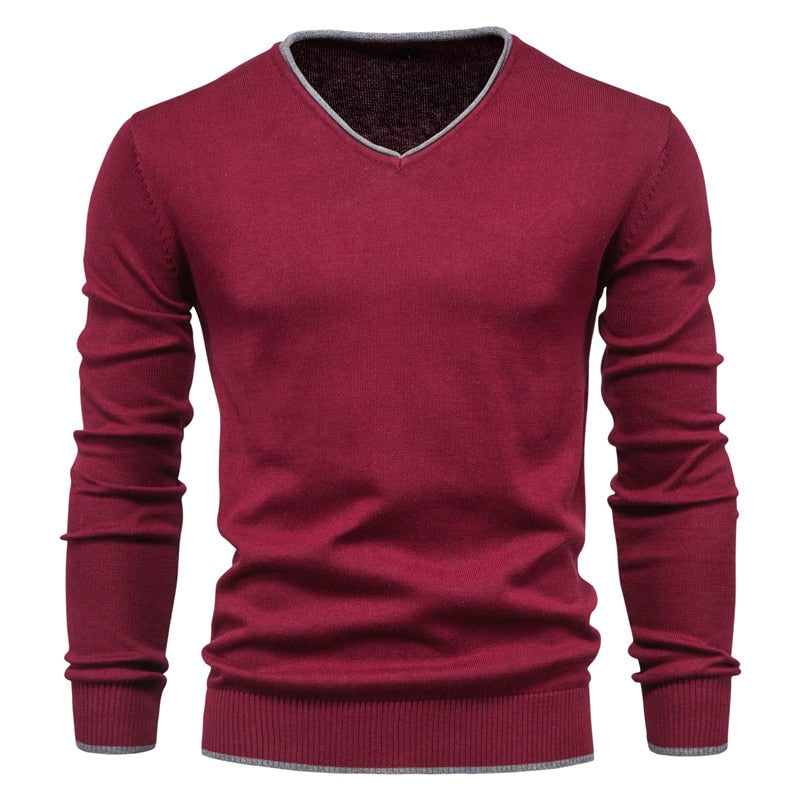 Street-wave Hoodie For Sporty Looks With Subtle Contrast Stitching And Modern V Neck