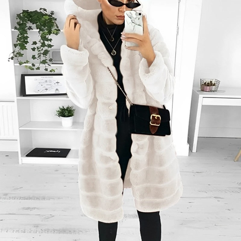 Street-Wave Womens Faux Fur Coat Annabelle Ultra Warm Luxury Winter Outerwear For Women