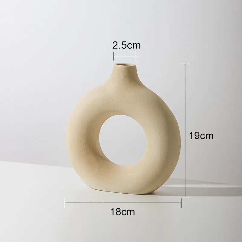 Hadran Circular Ceramic Vase