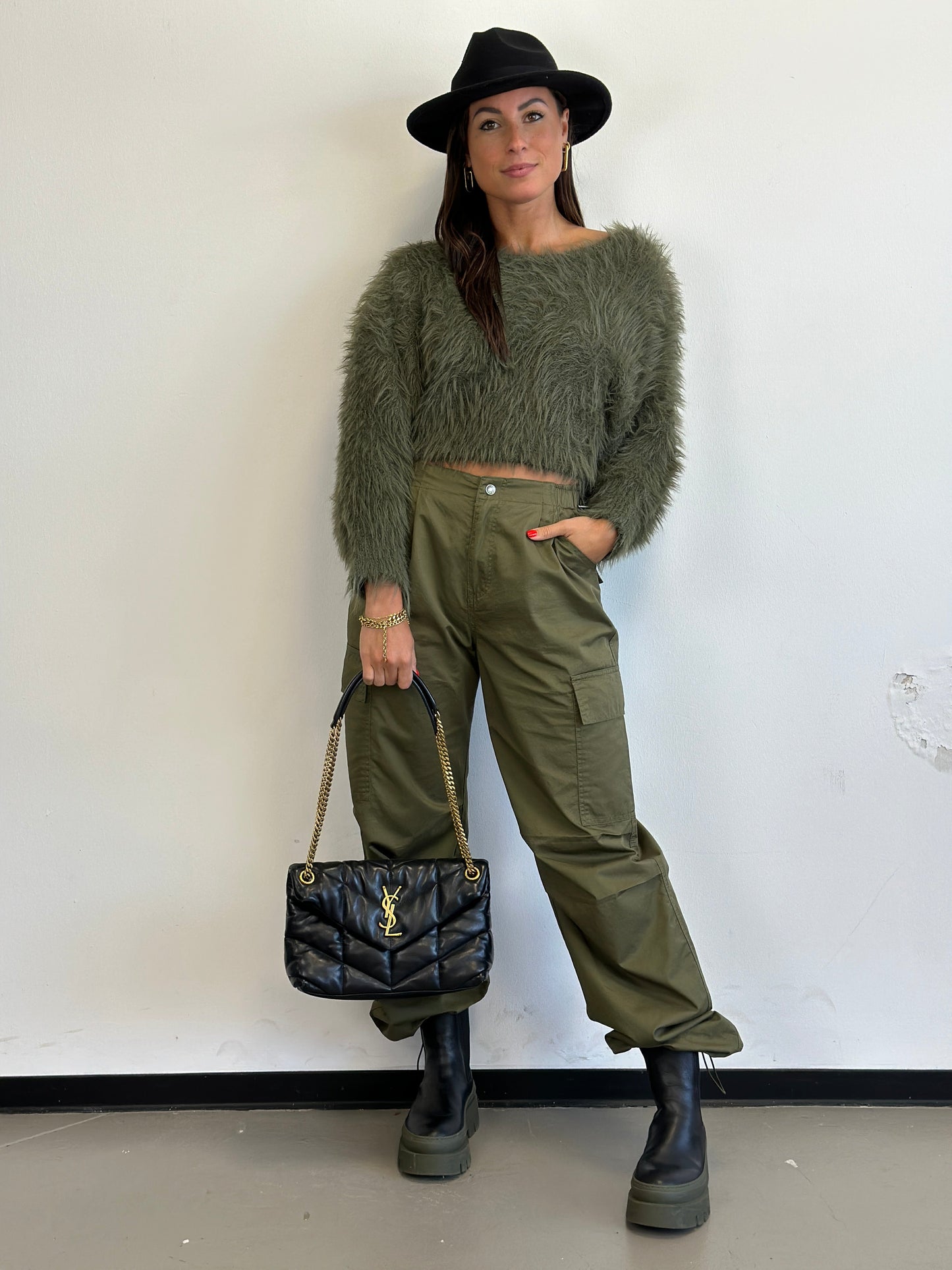 Street-wave Fuzzy Knit Cropped Sweater For Women Ultra Soft Warmth And Cozy Style