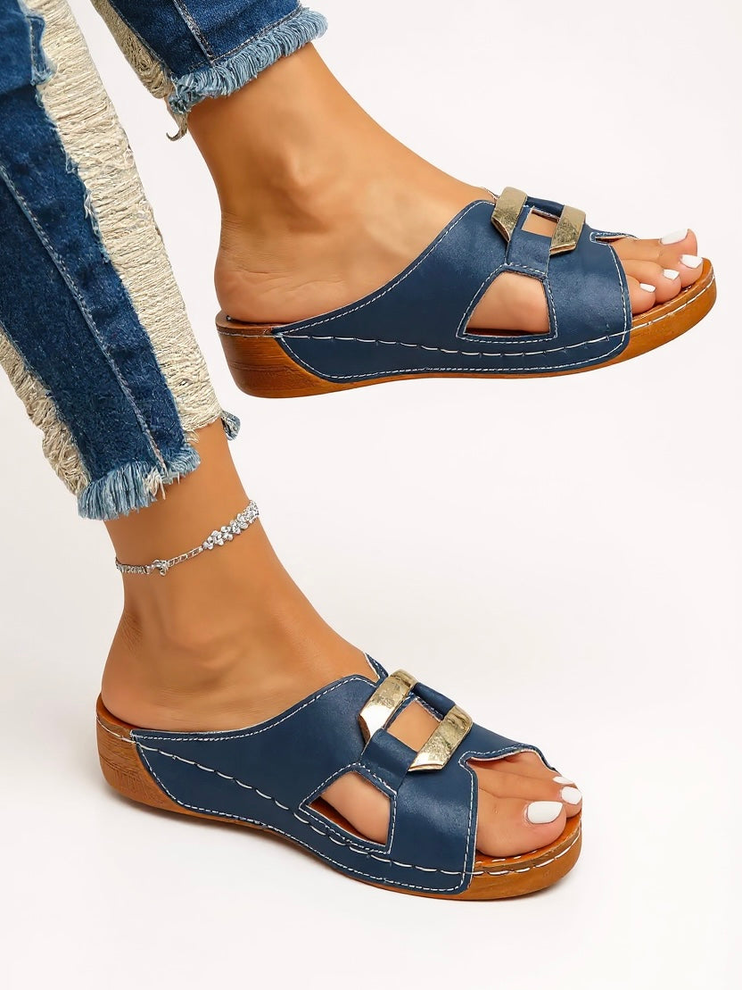 Women's Cushioned Adjustable Slides with Buckle and Comfort