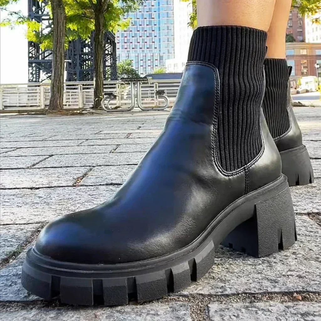 Orthopedic Women Chelsea Boots Street-Wave All Day Comfort With Vegan Leather And Rugged Lug Sole