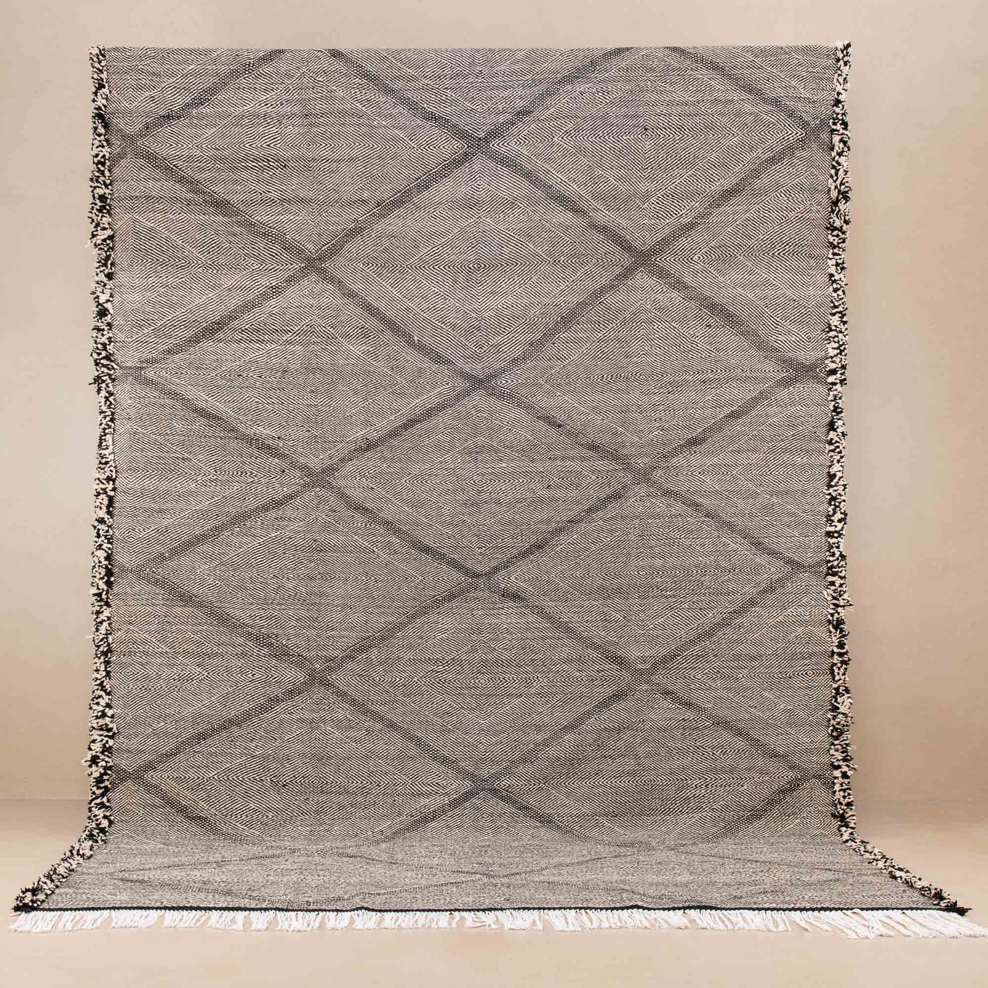 Bahada - taznakht kilim rug - Street-Wave