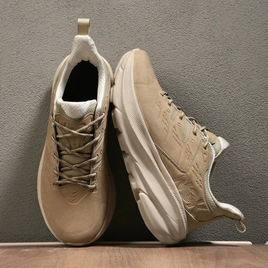 Kael Trek Sneakers