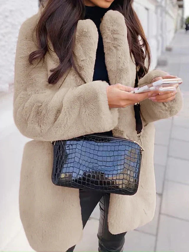 Street Wave Teddy Coat for Women Cozy Plush Warm Elegant Outerwear Glamorous Winter