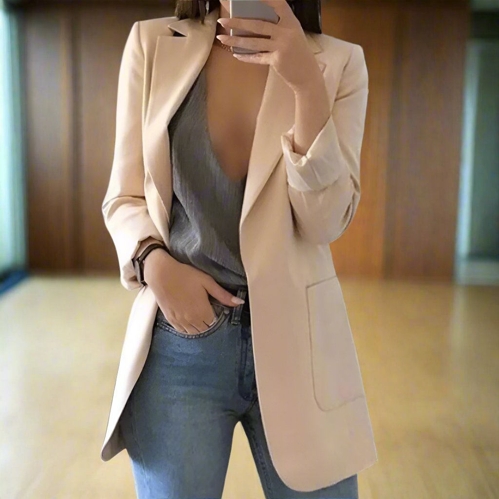 Street-Wave Tailored Fit Blazer For Women Single Breasted Classic Notch Lapel Office Ready