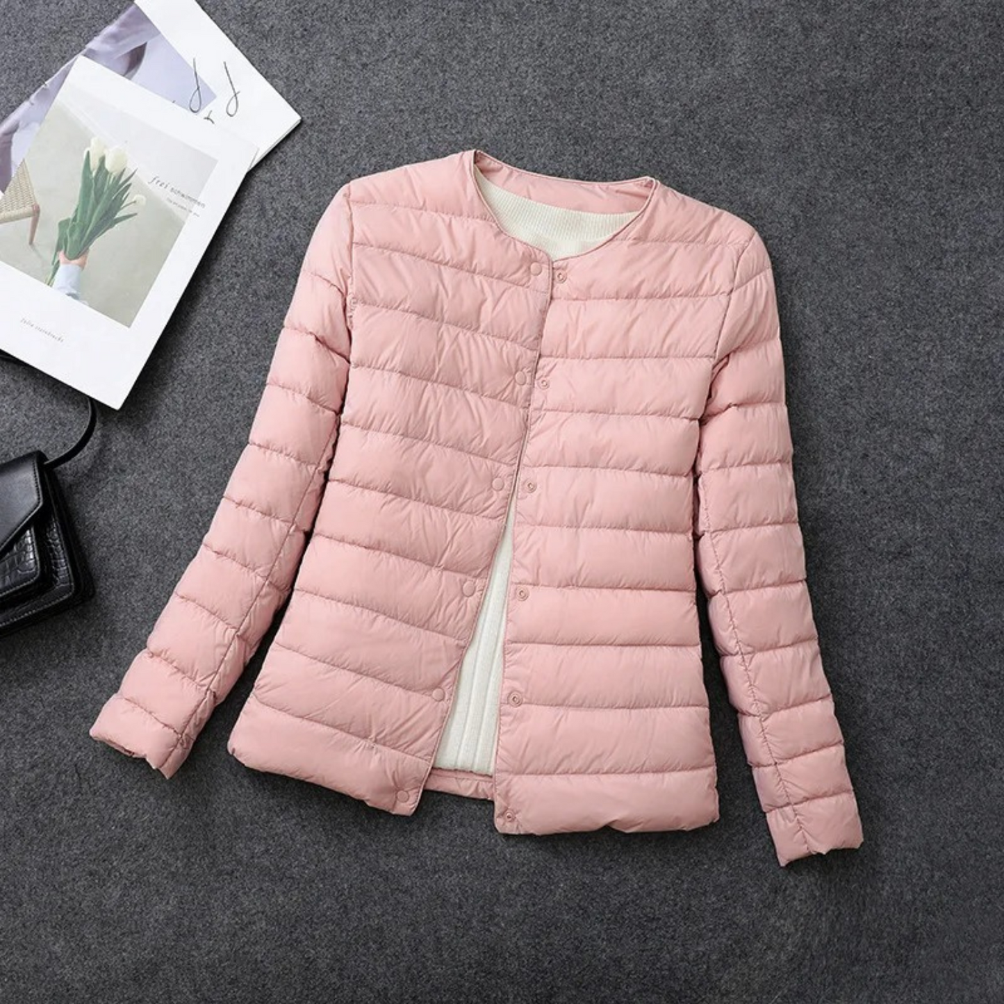 Street-wave Womens Lightweight Quilted Jacket With Round Collar For All Day Cozy Style