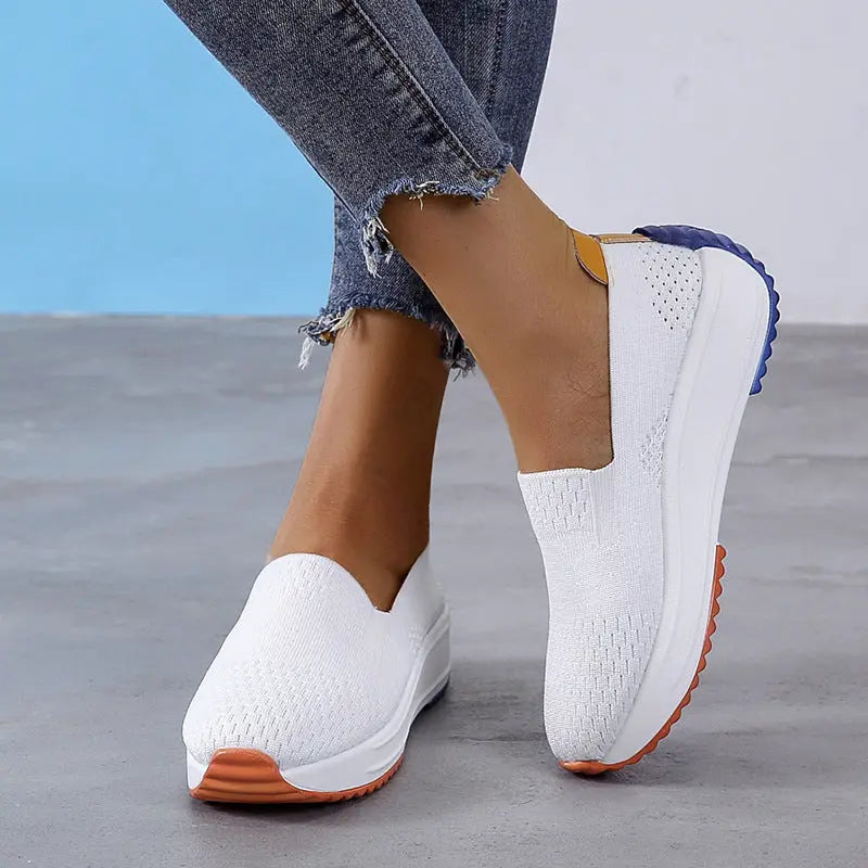 Street-Wave Lightweight Slip-On Shoes For Women All-Day Comfort