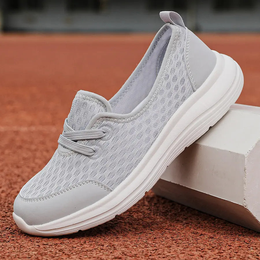 Street Wave Lightweight Walking Shoes For Women Slip On Comfort And Versatility