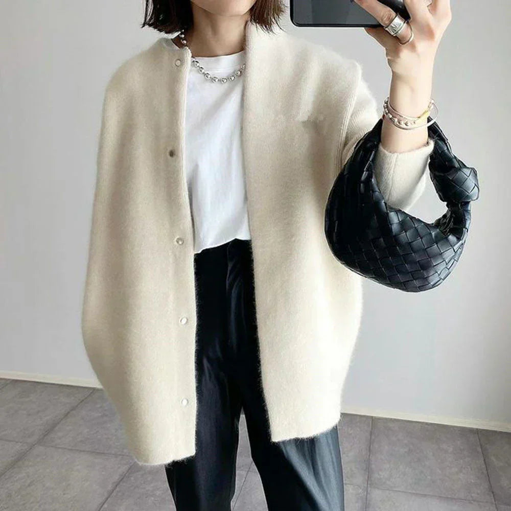 Street-wave Soft Wool Cardigan For Women With Relaxed Yet Flattering Fit For Everyday Chic