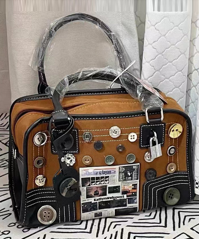Sac fourre-tout moderne en similicuir marron avec boutons décorés - Street-Wave