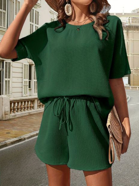 Street-Wave Two-Piece Summer Set For Women Breathable Waffle Knit Top And Shorts Chic Comfortable Warm Weather Outfit