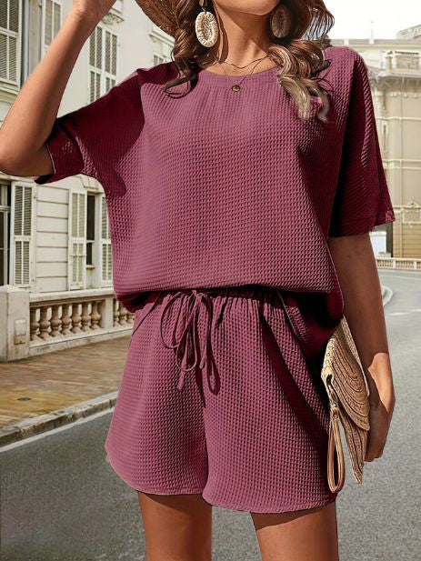 Street-Wave Two-Piece Summer Set For Women Breathable Waffle Knit Top And Shorts Chic Comfortable Warm Weather Outfit