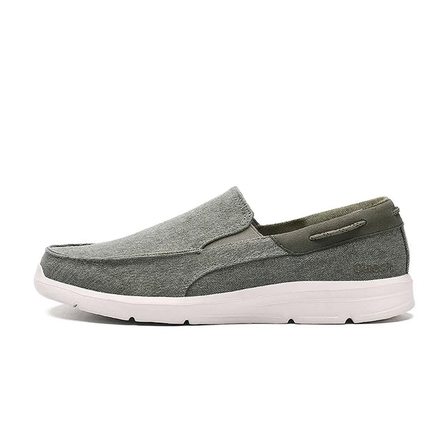 Street Wave AirWalk Lightweight Canvas SlipOn Sneakers For Men Breathable Summer Loafers
