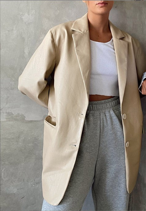 Street-Wave Womens Oversized Faux Leather Blazer Chic Elegant Coat For Fashion Forward Women