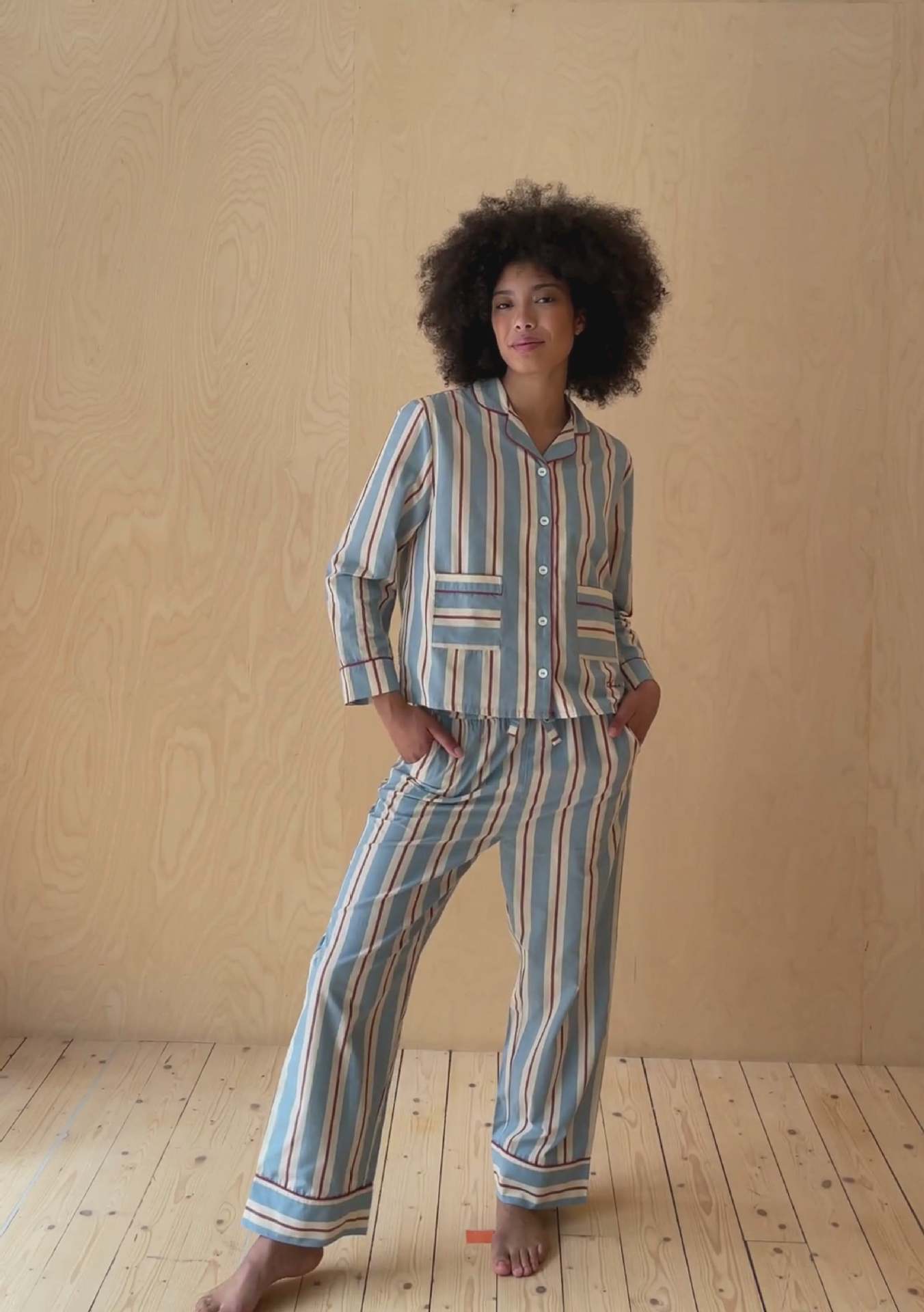 Street Wave Womens Pajama Set Striped Pattern For Cozy Comfort And Elegant Sleepwear For Stylish Women