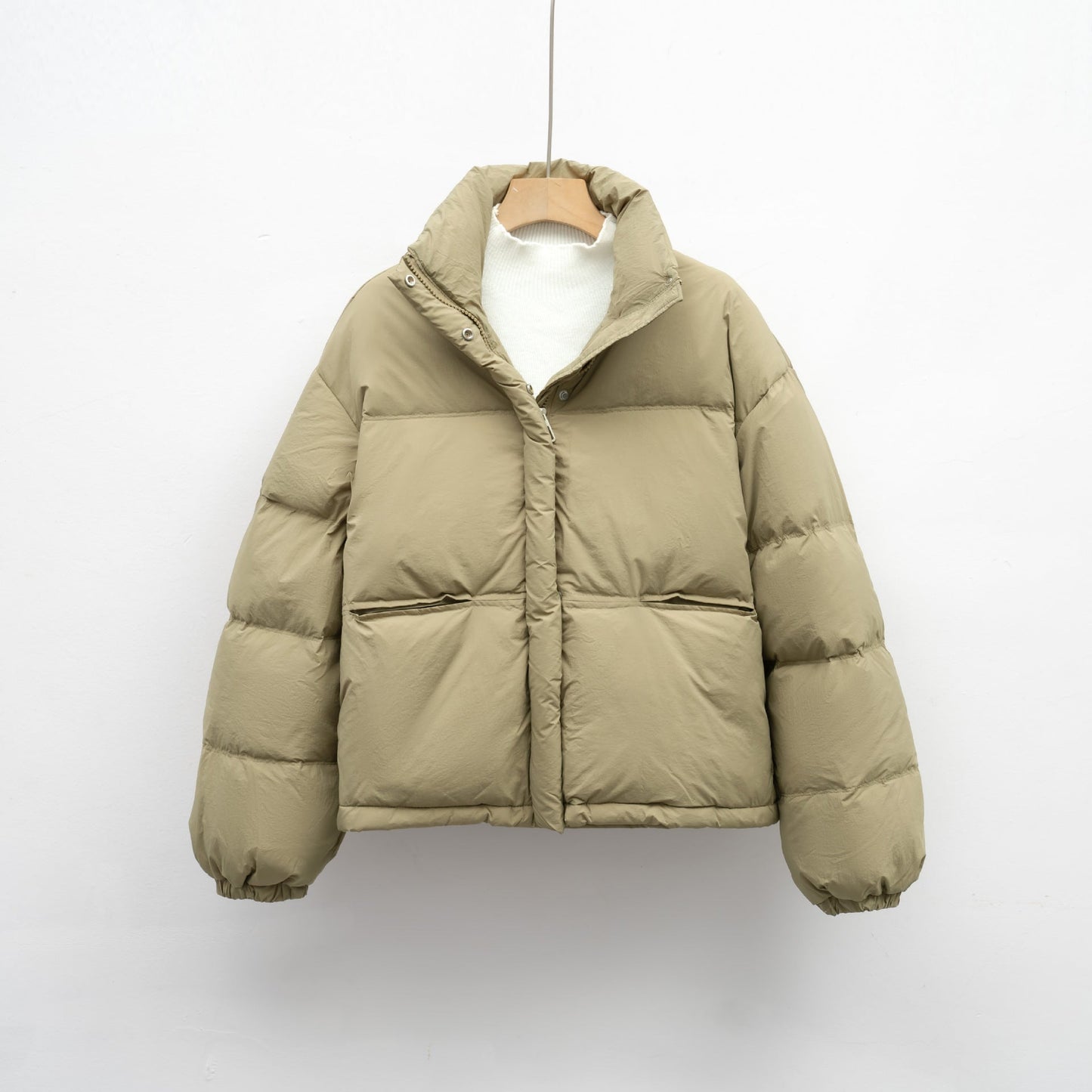 Street Wave Womens Compact Puffer Jacket With Voluminous Silhouette For Urban Cold Weather