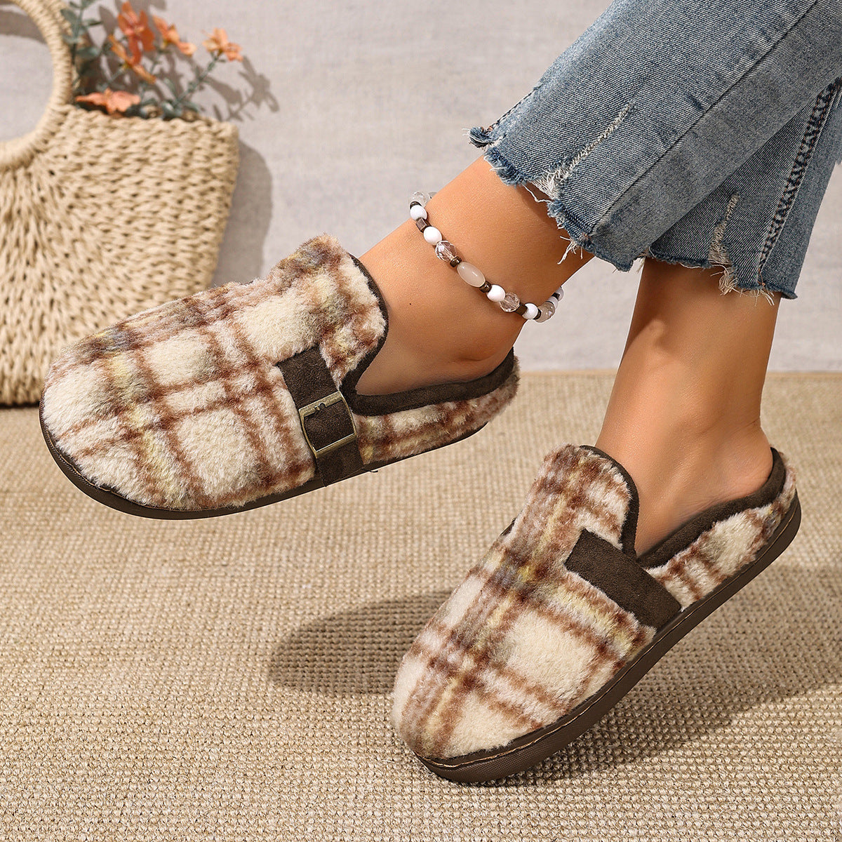 Street Wave Womens Warm Plaid Slippers With Cushioned Sole Cozy Fuzzy Mule For All Day Comfort