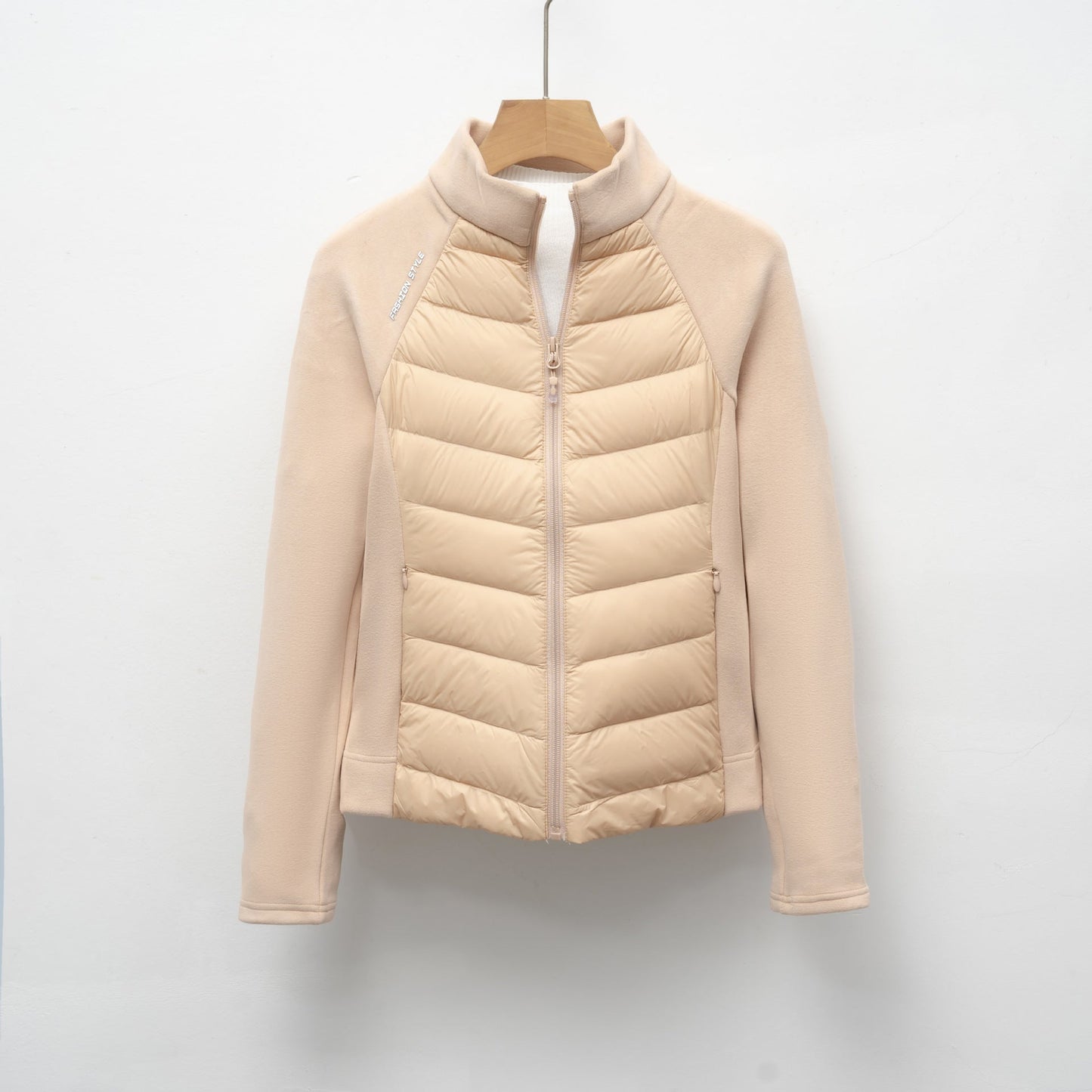 Street Wave Womens Quilted Sport Jacket With High Collar And Functional Zip Pockets For Active Women