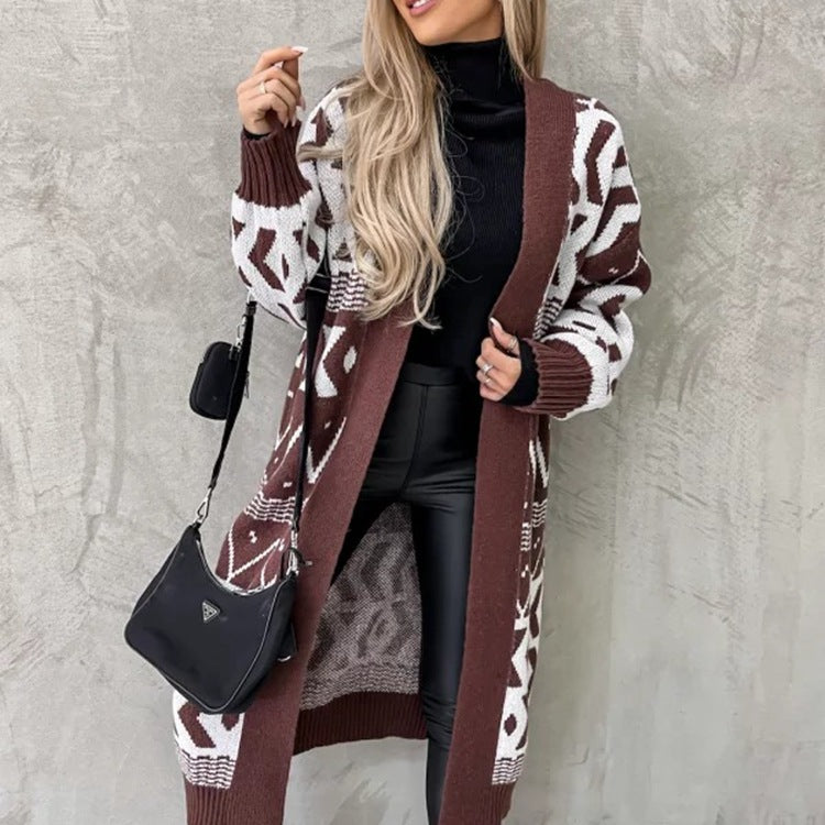 Street-Wave Womens Knit Coat With Modern Graphic Pattern Relaxed Fit Cozy Warmth For Stylish Women