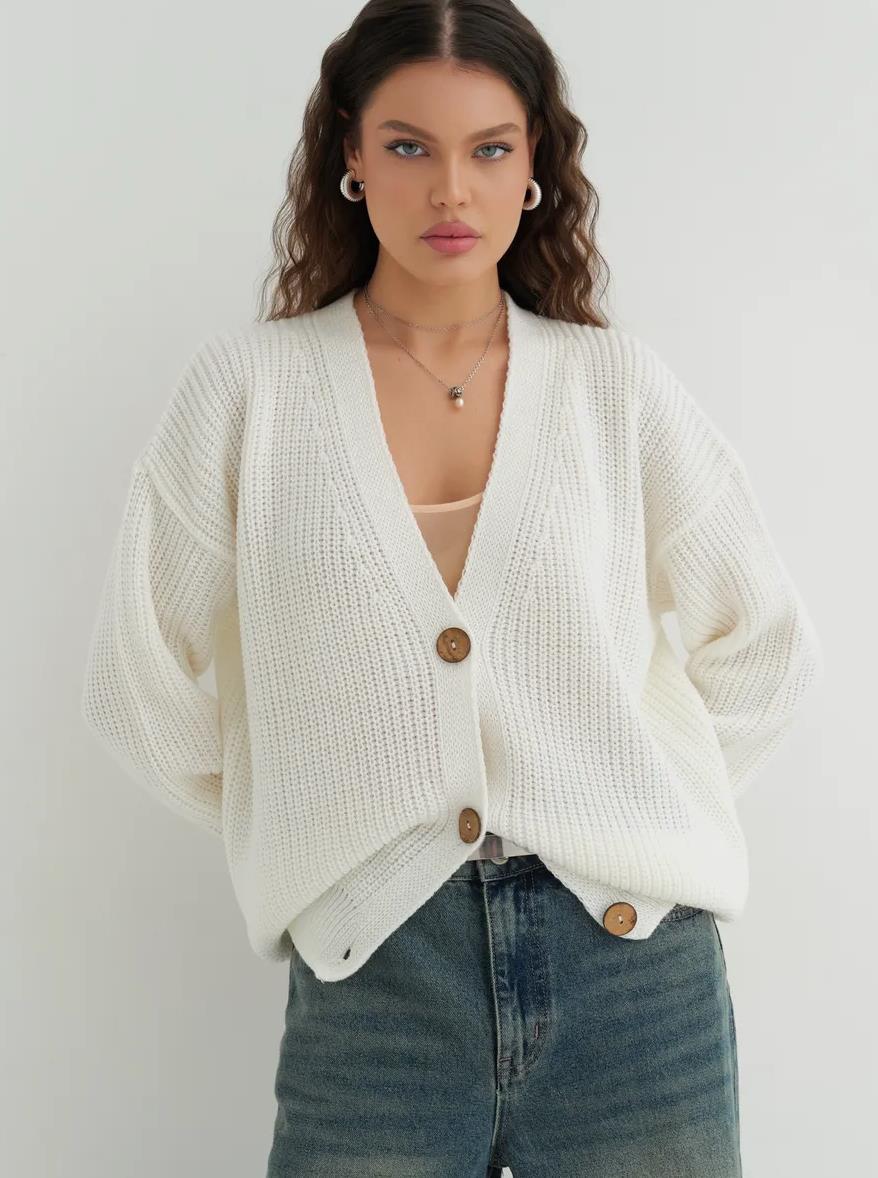 Street-Wave Women's Knit Cardigan Cozy Soft Cotton Loose Fit With Wooden Buttons Casual Everyday Wear