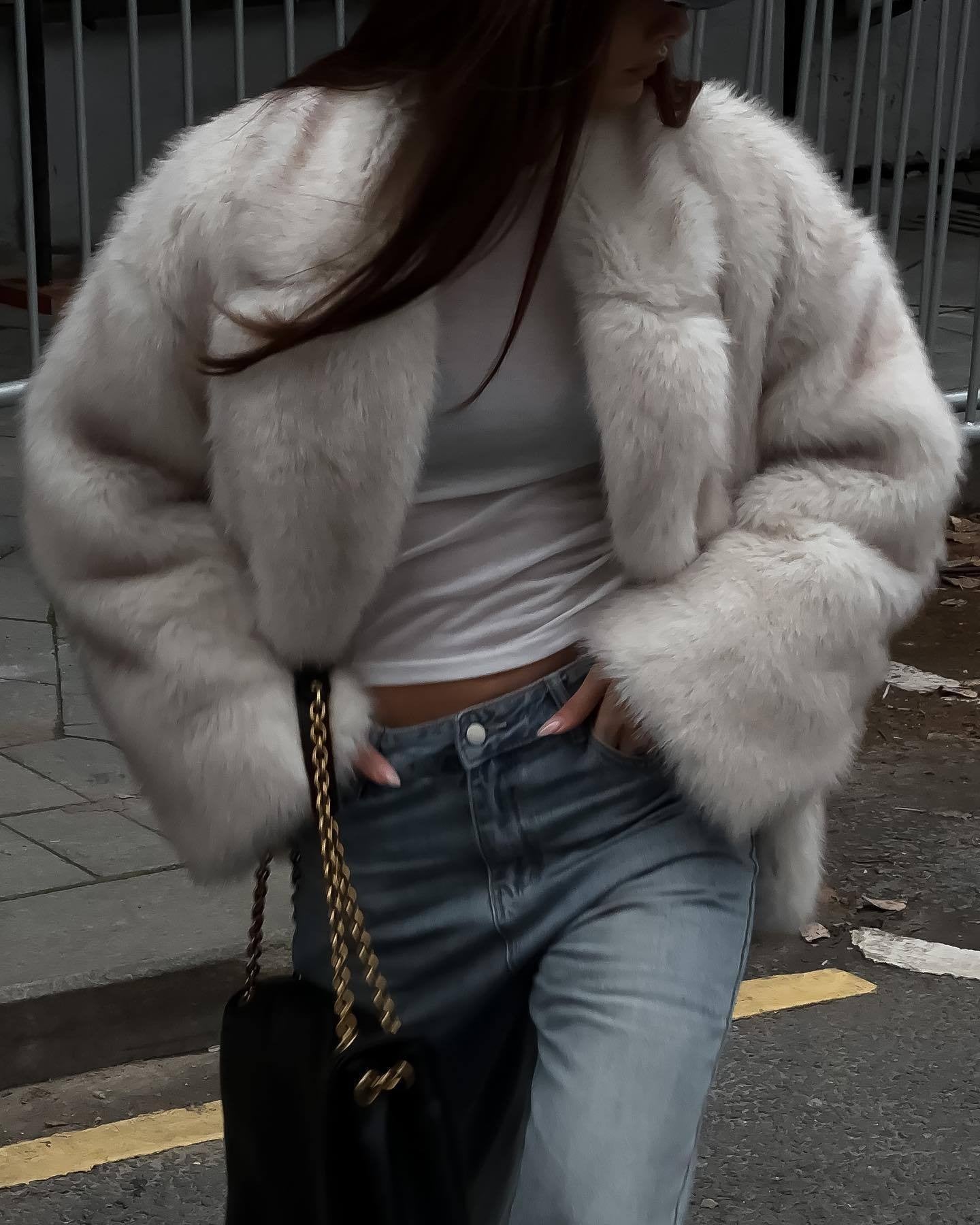 Streetwave Women Plush Jacket Luxurious Warmth For Cold Weather Cozy Yet Chic Outerwear Collection