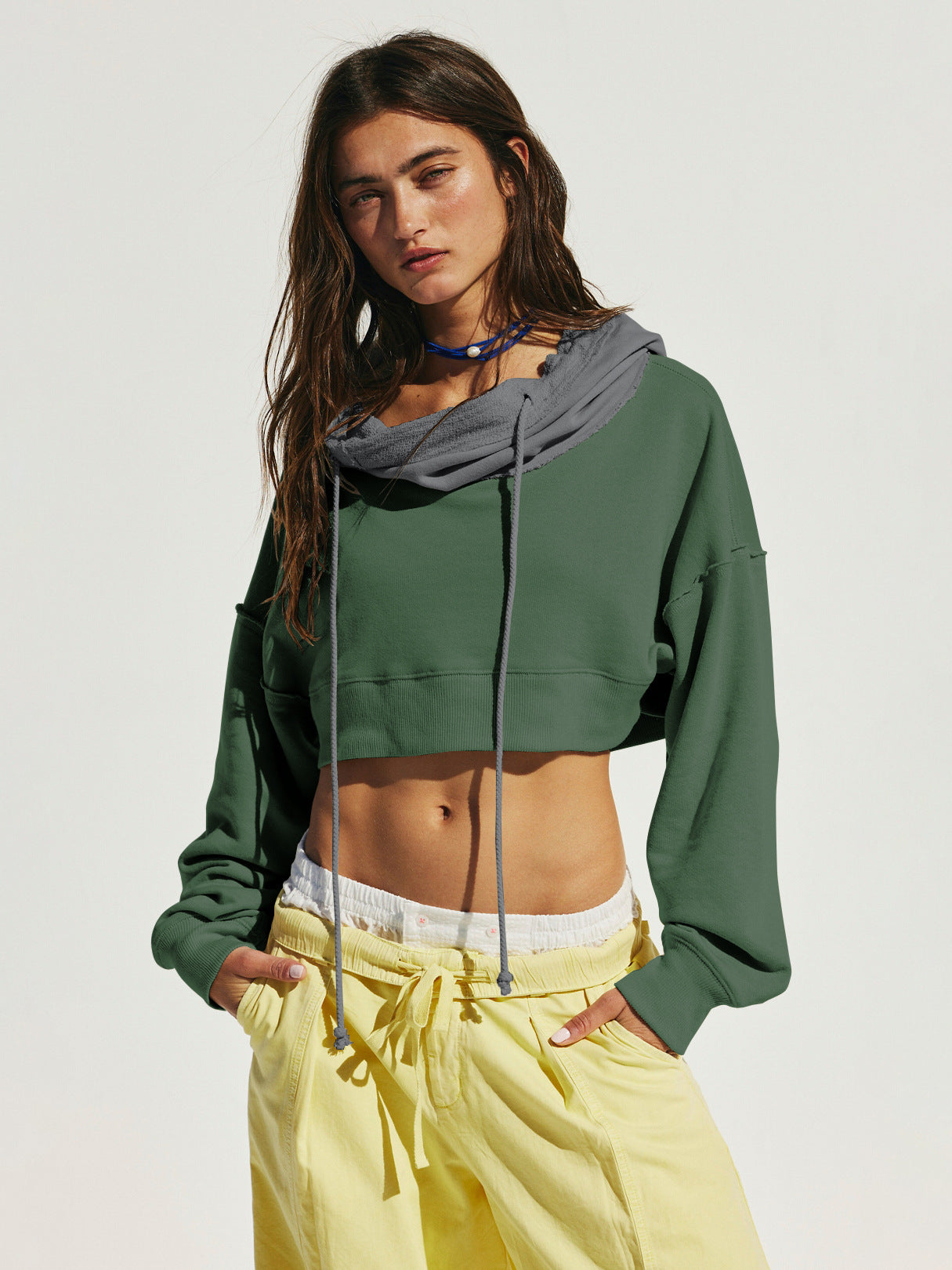 Street-Wave Womens Cropped Sweatshirt With Kangaroo Pocket Relaxed Fit Trendy Everyday Casual
