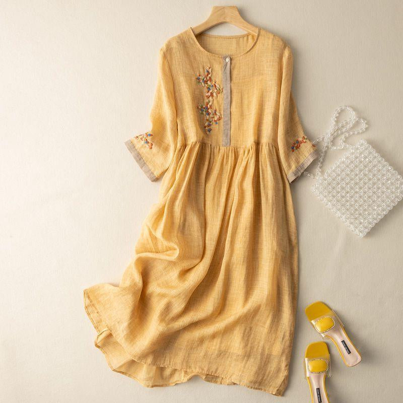 Women's Relaxed Midi Dress with Pattern Design and Comfortable Fit